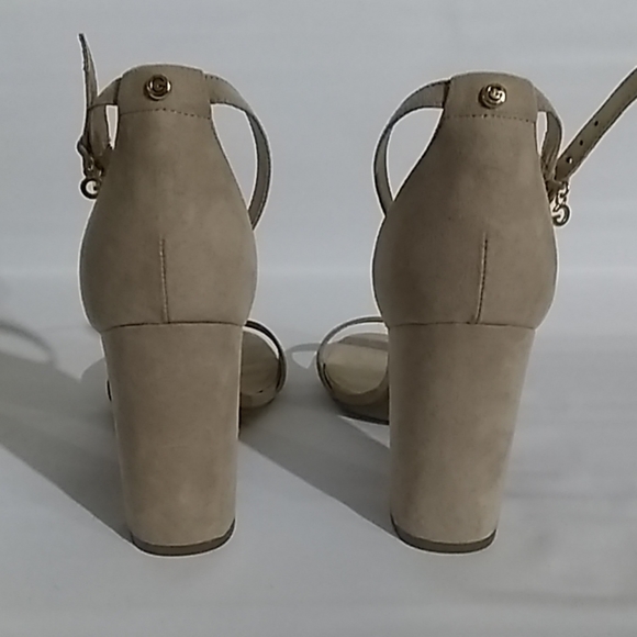 Guess Strappy Heels Size 10M Like New - Picture 3 of 8